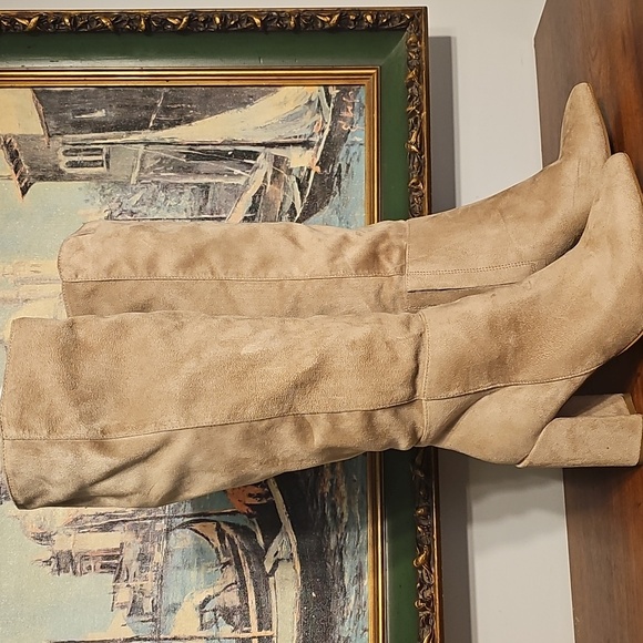 Lulus Beige Knee High Boots - Picture 1 of 6
